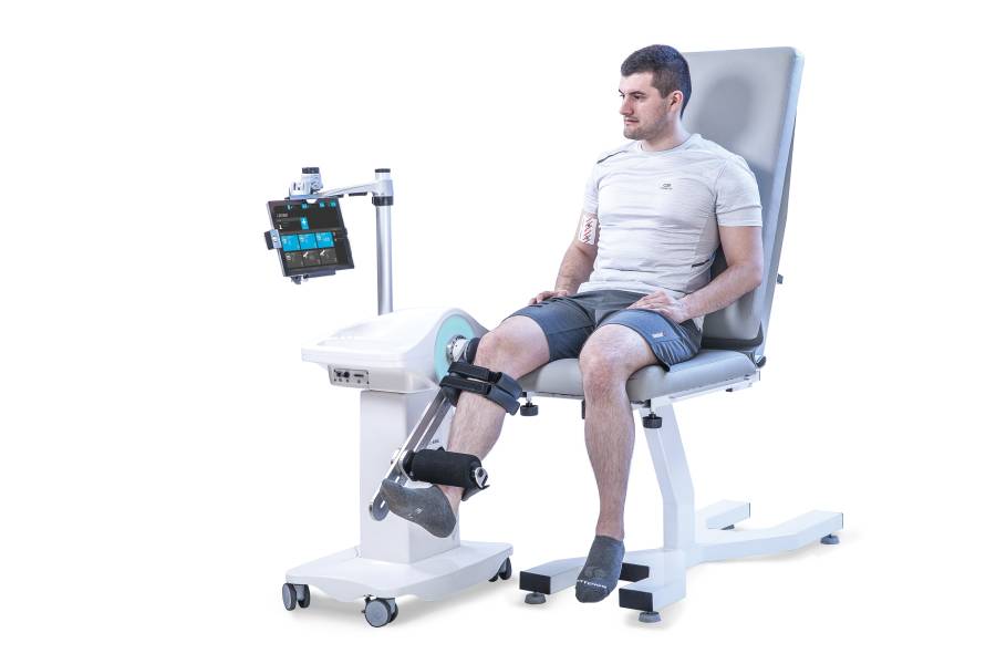 Stärkung der Beinmuskulatur mit Luna-EMG-Robotik im Neuro Robotik Zentrum München
